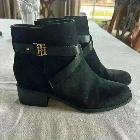 Tommy Hilfiger black booties 9. Brand new never worn. 2” heel. Gold accents - Picture 2 of 15